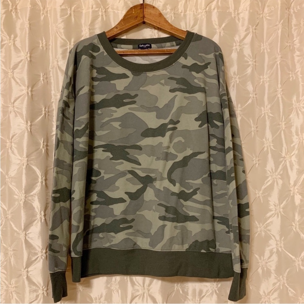🔥Splendid - Soft Green Camo Sweatshirt - L